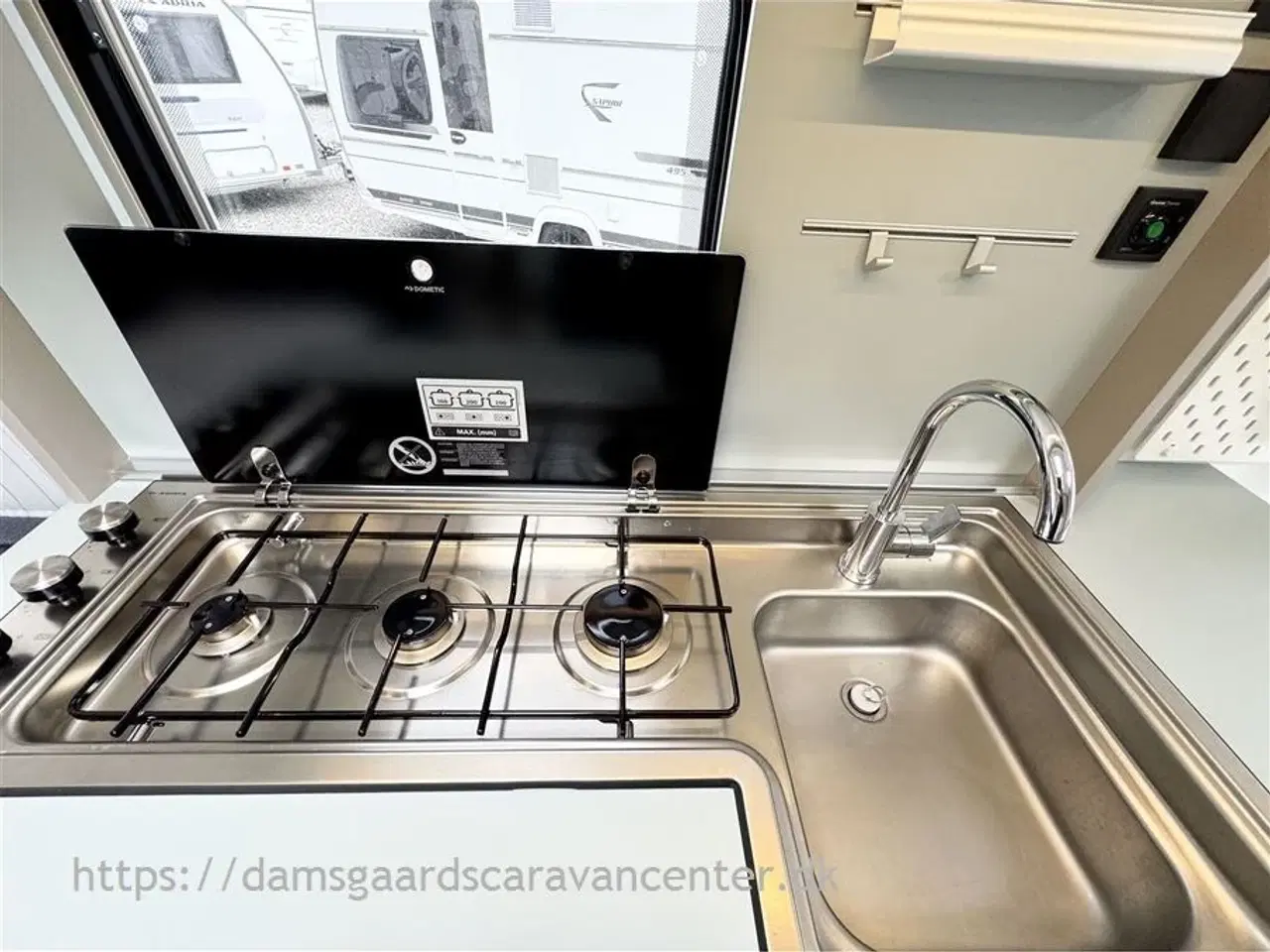 Billede 10 - 2022 - Adria Altea 472 PU   Dobbeltseng - Gulvvarme - Fortelt