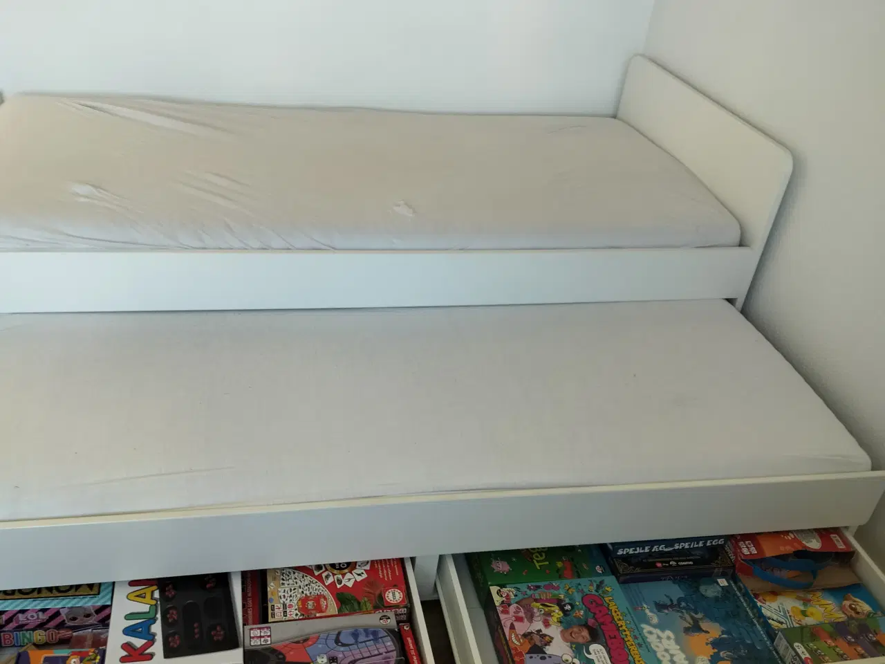 Billede 5 - Ikea SLÄKT udtræksseng
