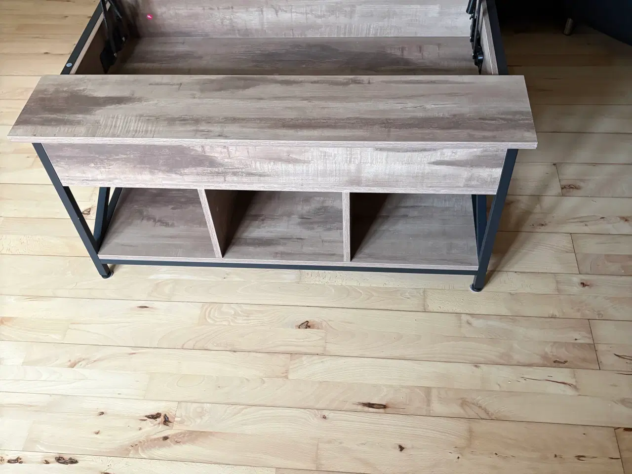 Billede 3 - Sofabord med slå ud funktion.