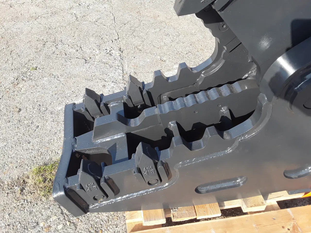 Billede 2 - 1.800 kg betonnæb / smasher med rotator