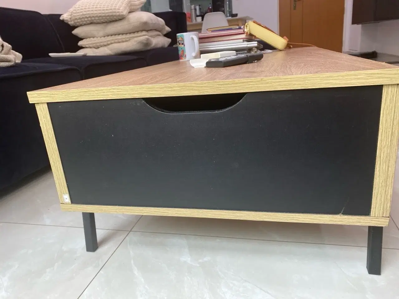 Billede 8 - Beliani Coffee Table with Hydraulic storage