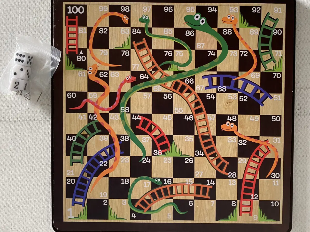 Billede 7 - Populære brætspil i trækasse