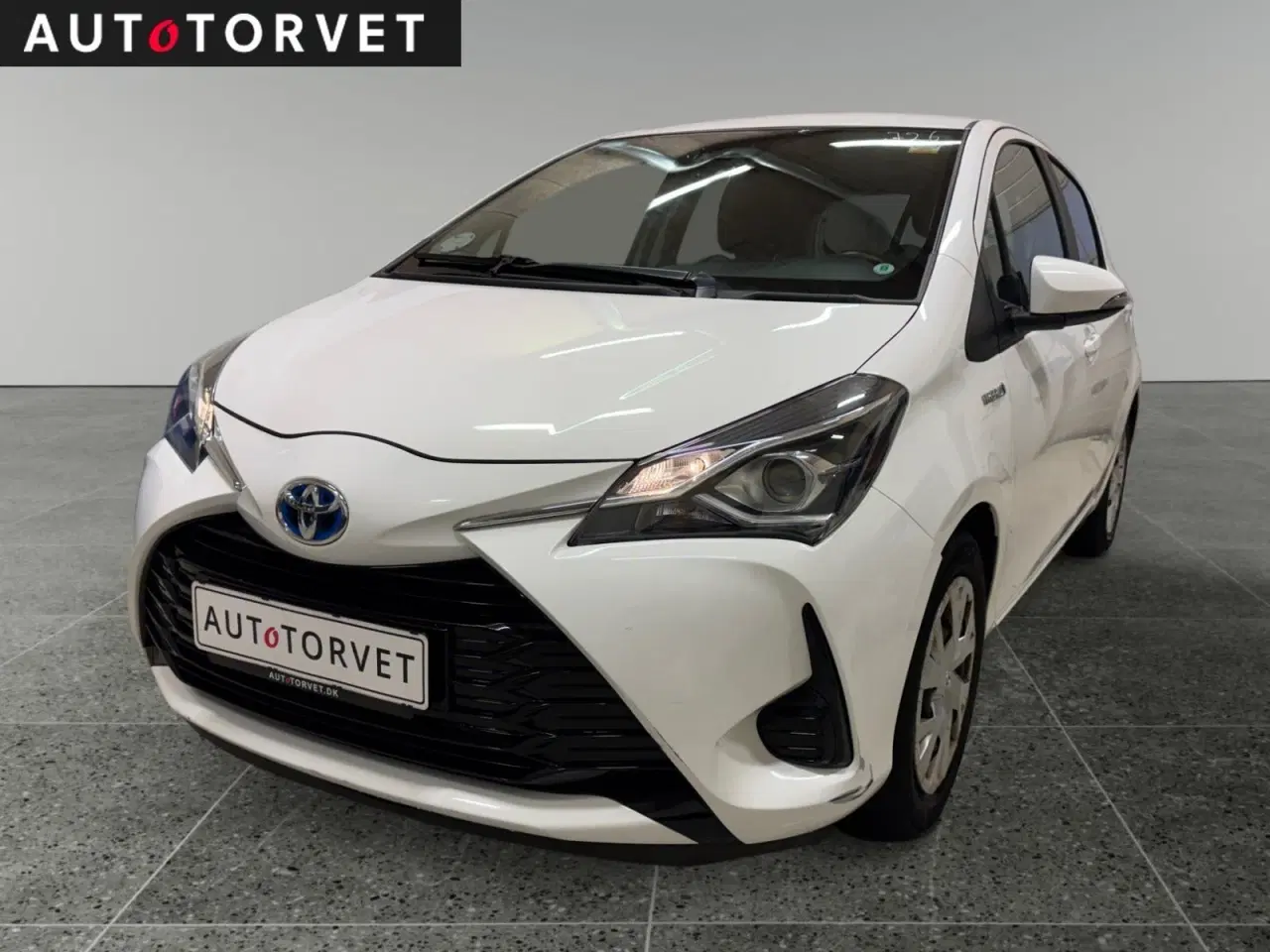 Billede 1 - Toyota Yaris 1,5 Hybrid H2 e-CVT Van