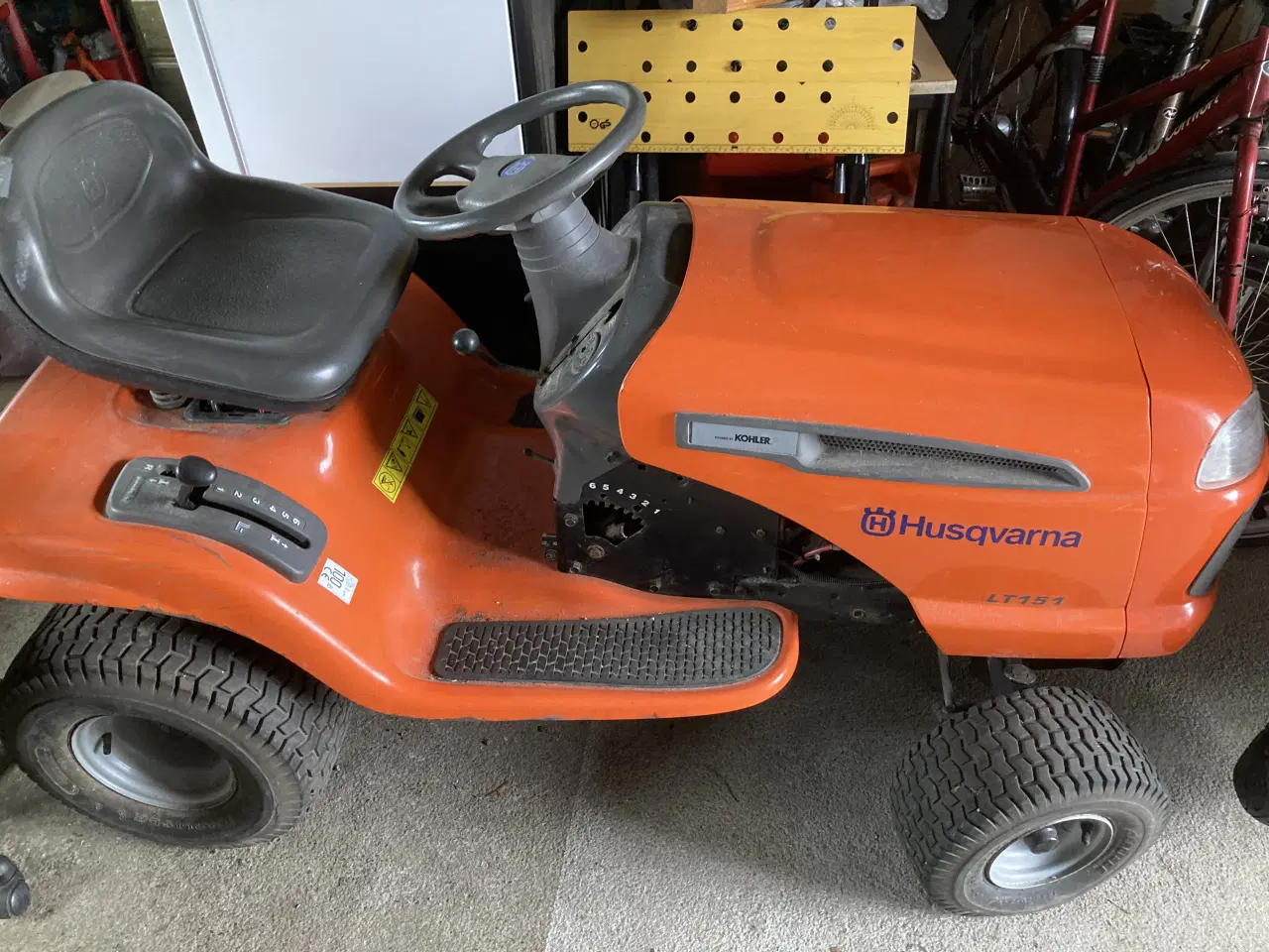 Billede 1 - God Havetraktor gerne uden klipper købes.