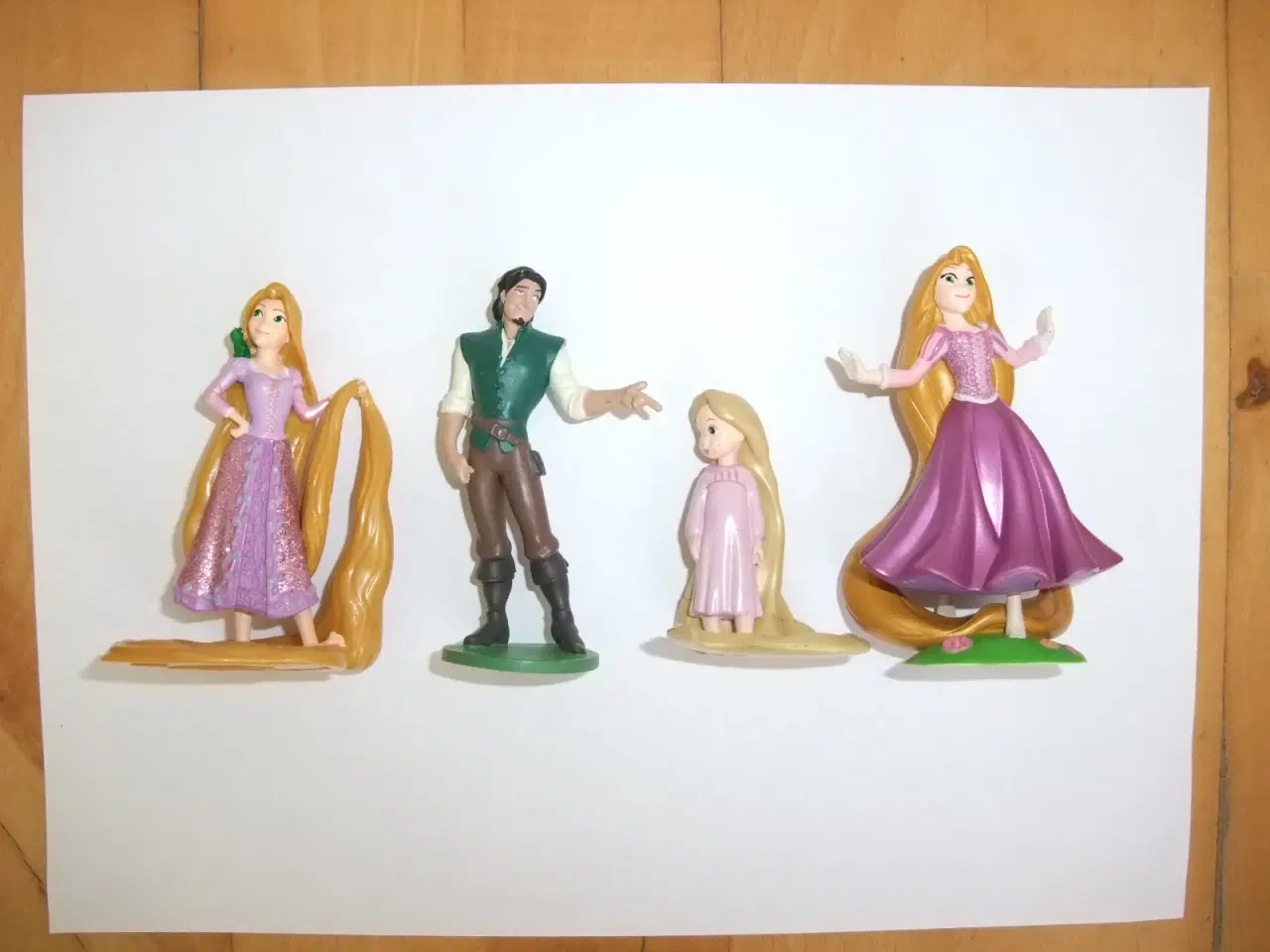 Billede 2 - To På Flugt Figurer