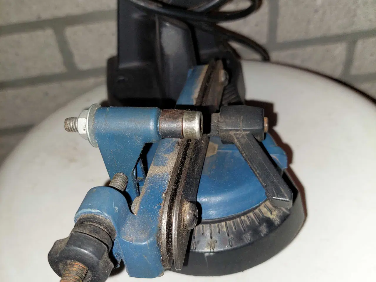 Billede 3 - Slibe anlæg til savkæde. 