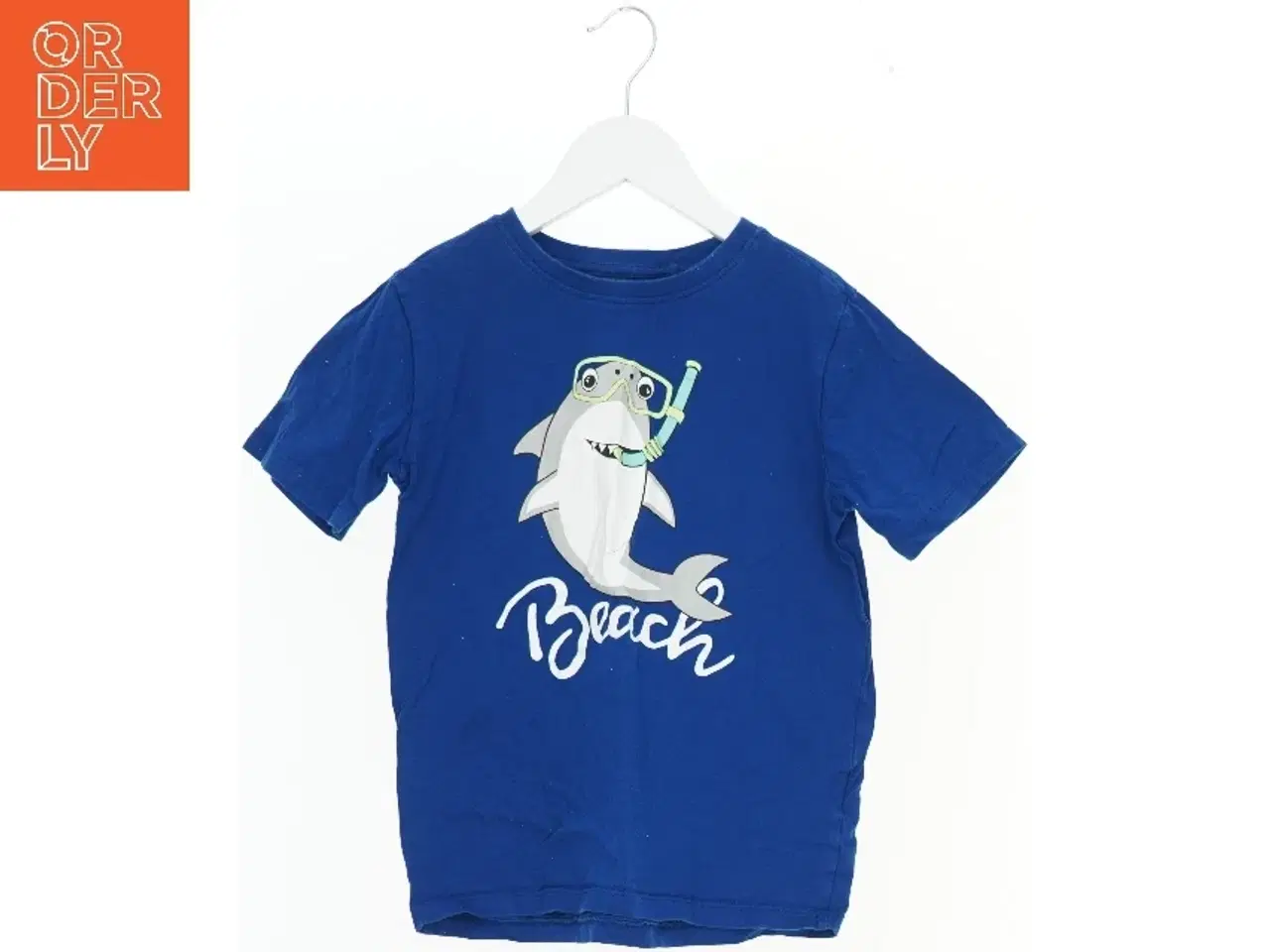 Billede 1 - T-shirt med haj print fra VRS (str. 134)
