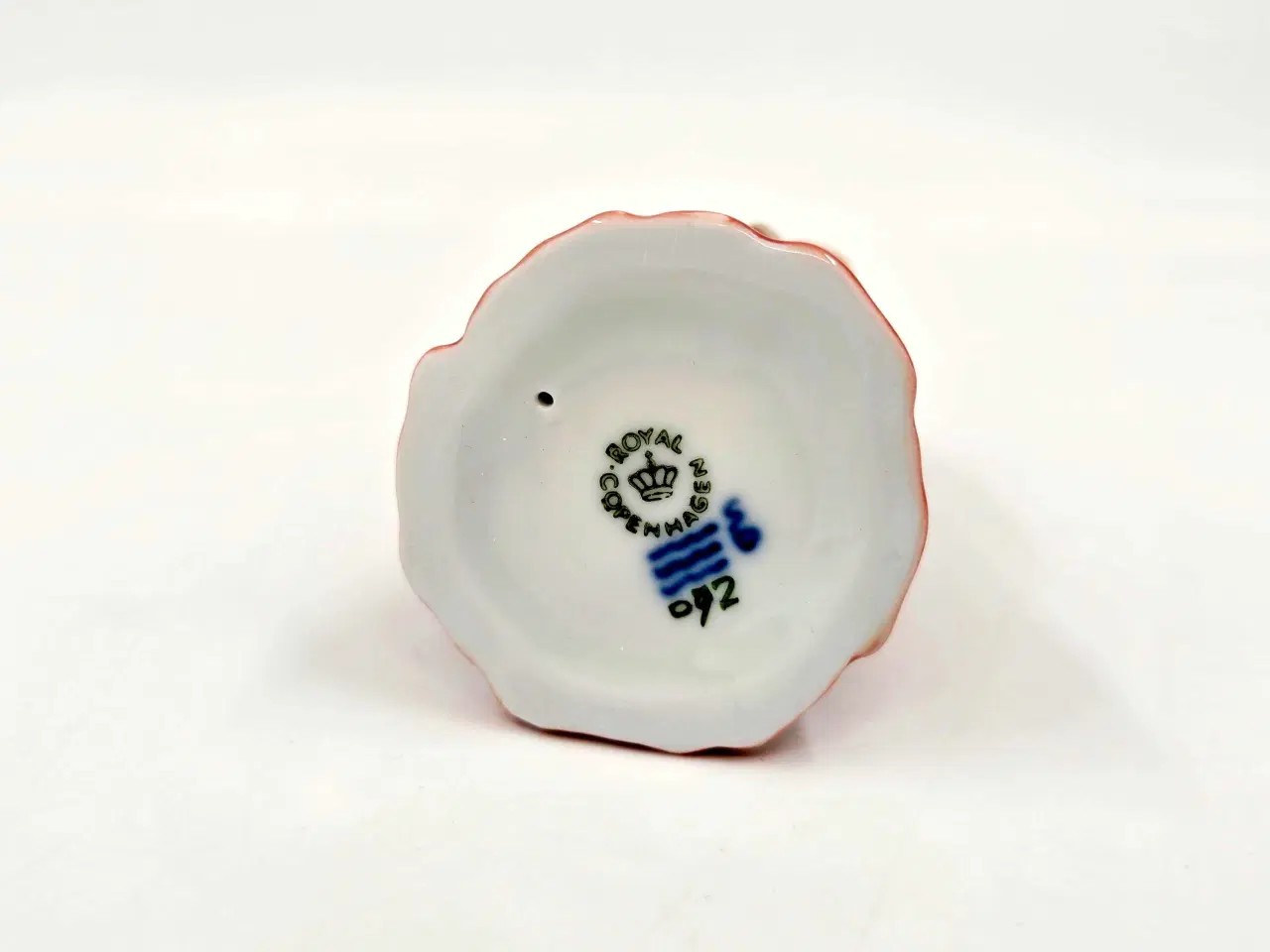 Billede 20 - Royal Copenhagen Else Med Rød eller Hvid kjole 