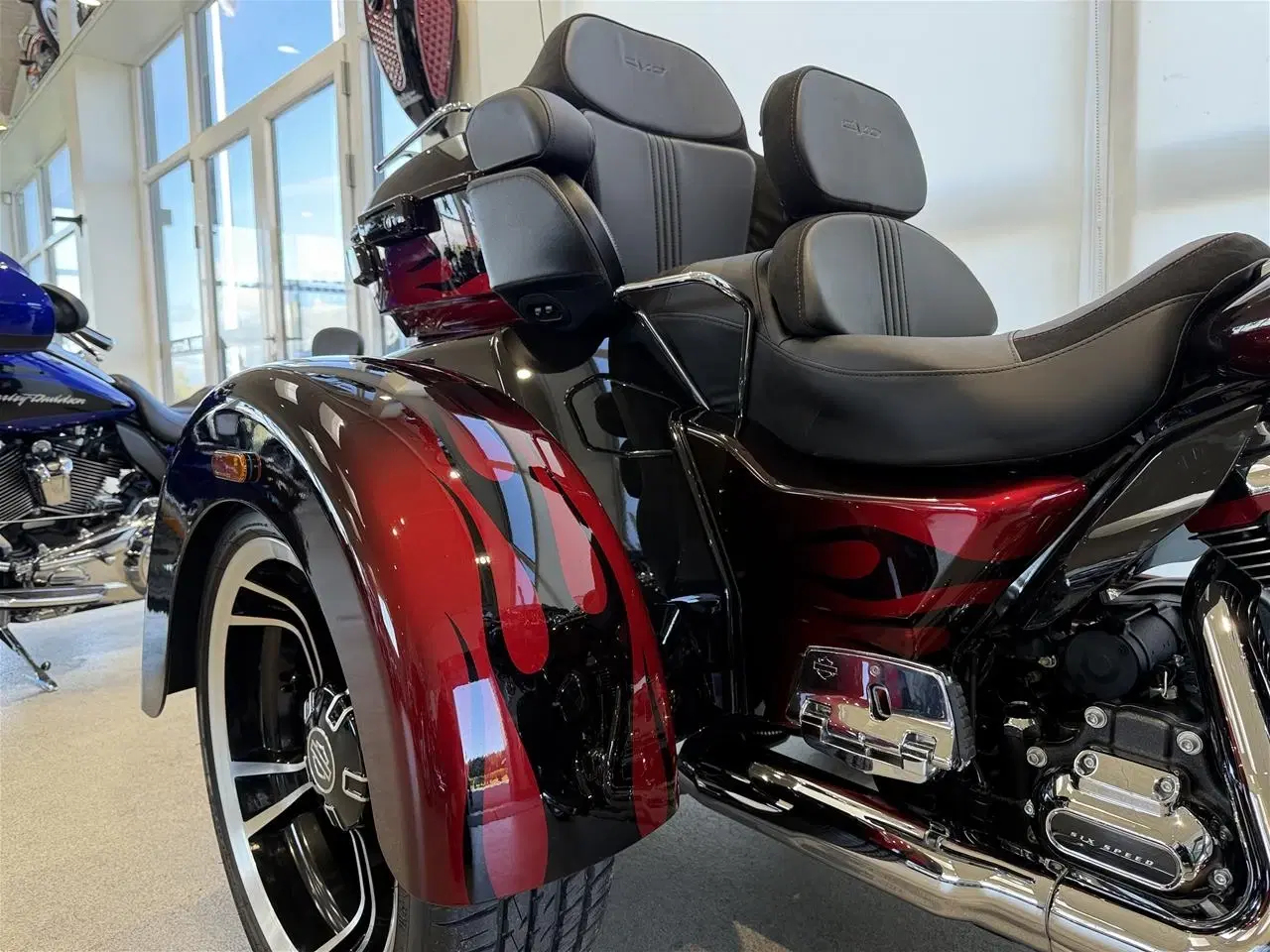 Billede 12 - Harley Davidson FLHTCUTGSE Tri Glide Ultra CVO 117" Trike