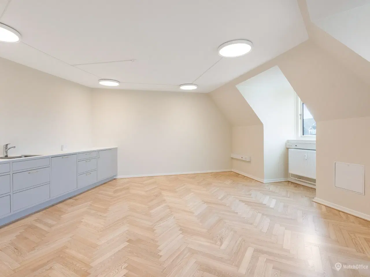 Billede 4 - INGEN BINDING - Kontorlejemål på 235 m² med flot udsigt til Tivoli og Glyptoteket