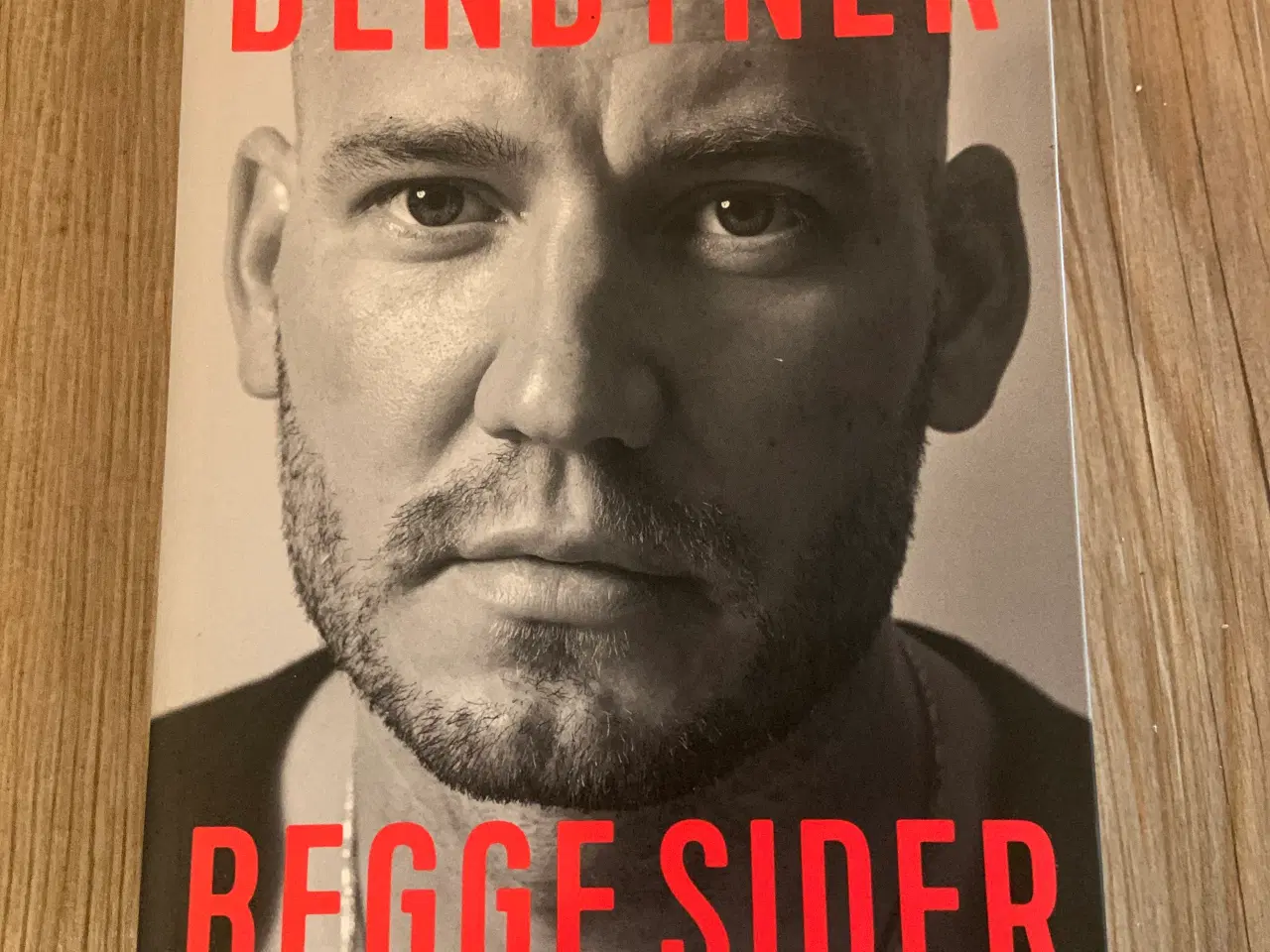 Billede 1 - Biografi Nicklas Bendtner begge sider