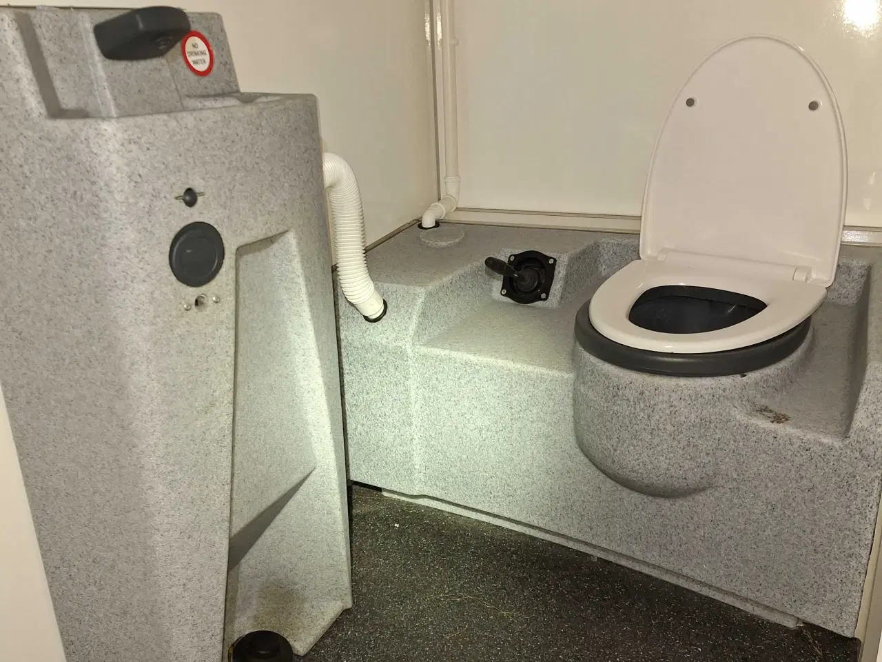 Billede 1 - Toiletvogn sælges 