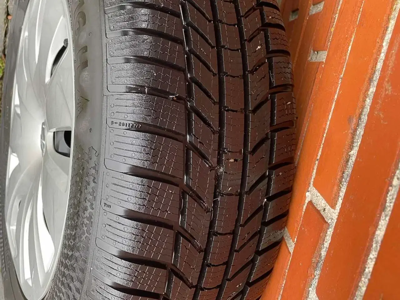 Billede 9 - 5x105 16”Originale Opel vinterhjul Continental dæk