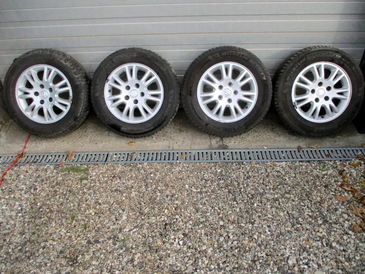 Billede 1 - 15" Suzuki 5X114,3 195/65/15" helårsdæk dot1623