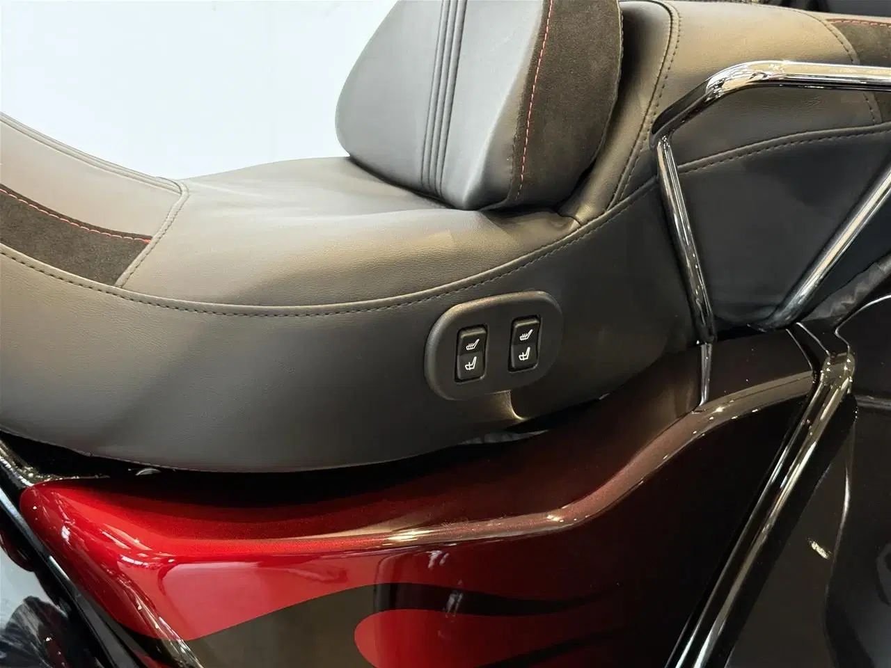 Billede 39 - Harley Davidson FLHTCUTGSE Tri Glide Ultra CVO 117" Trike