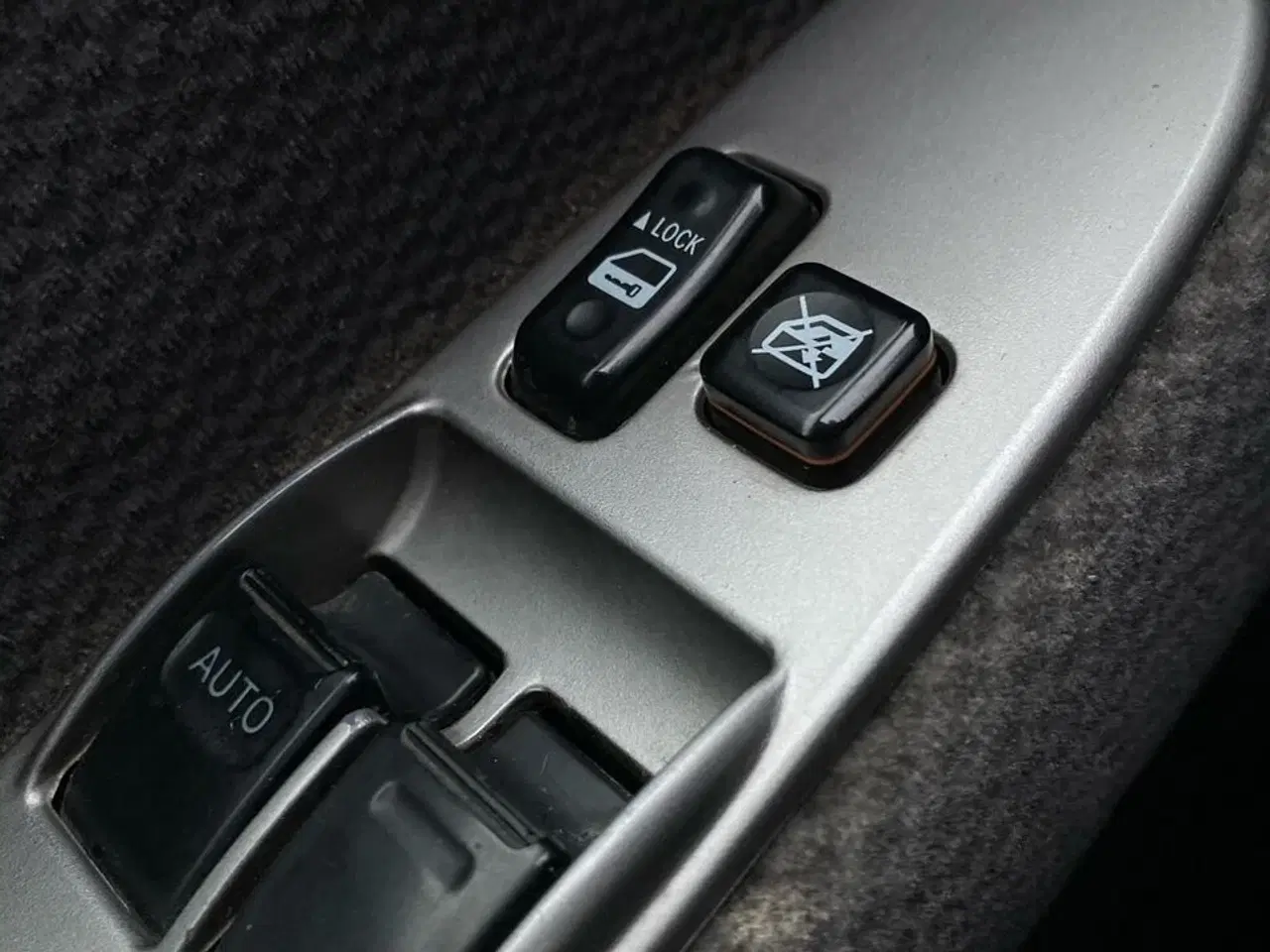 Billede 12 - Toyota HiAce Lang 2,5 D-4D 95HK Van