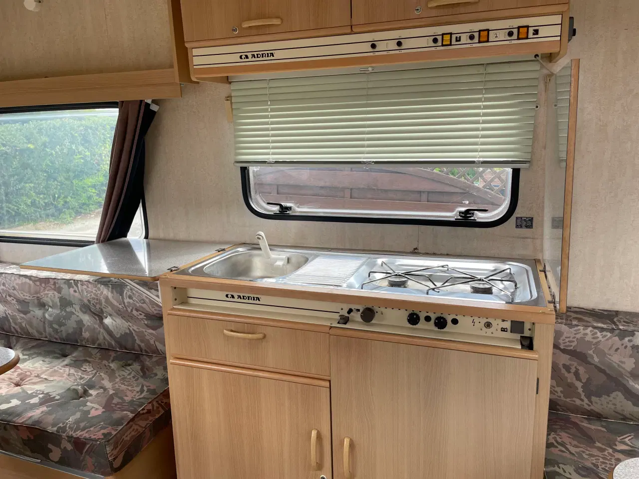 Billede 4 - Campingvogn, Adria 400 m/fortelt