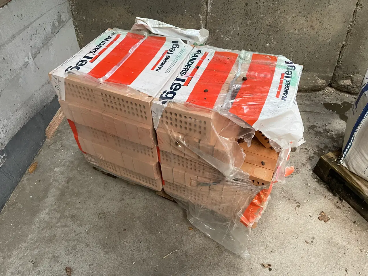 Billede 1 - Mursten Bagsten