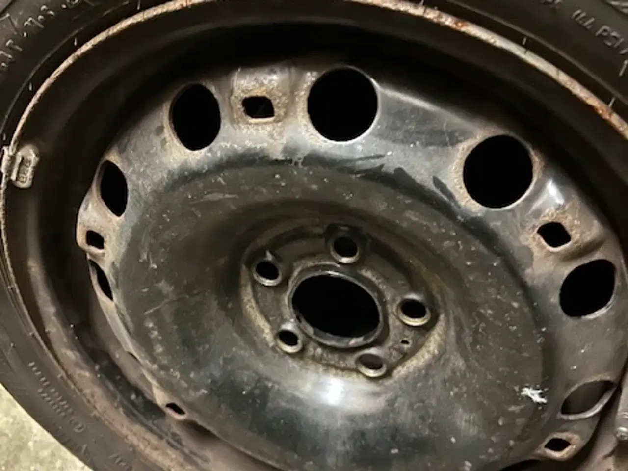 Billede 1 - 15" VW vinterhjul 5x100