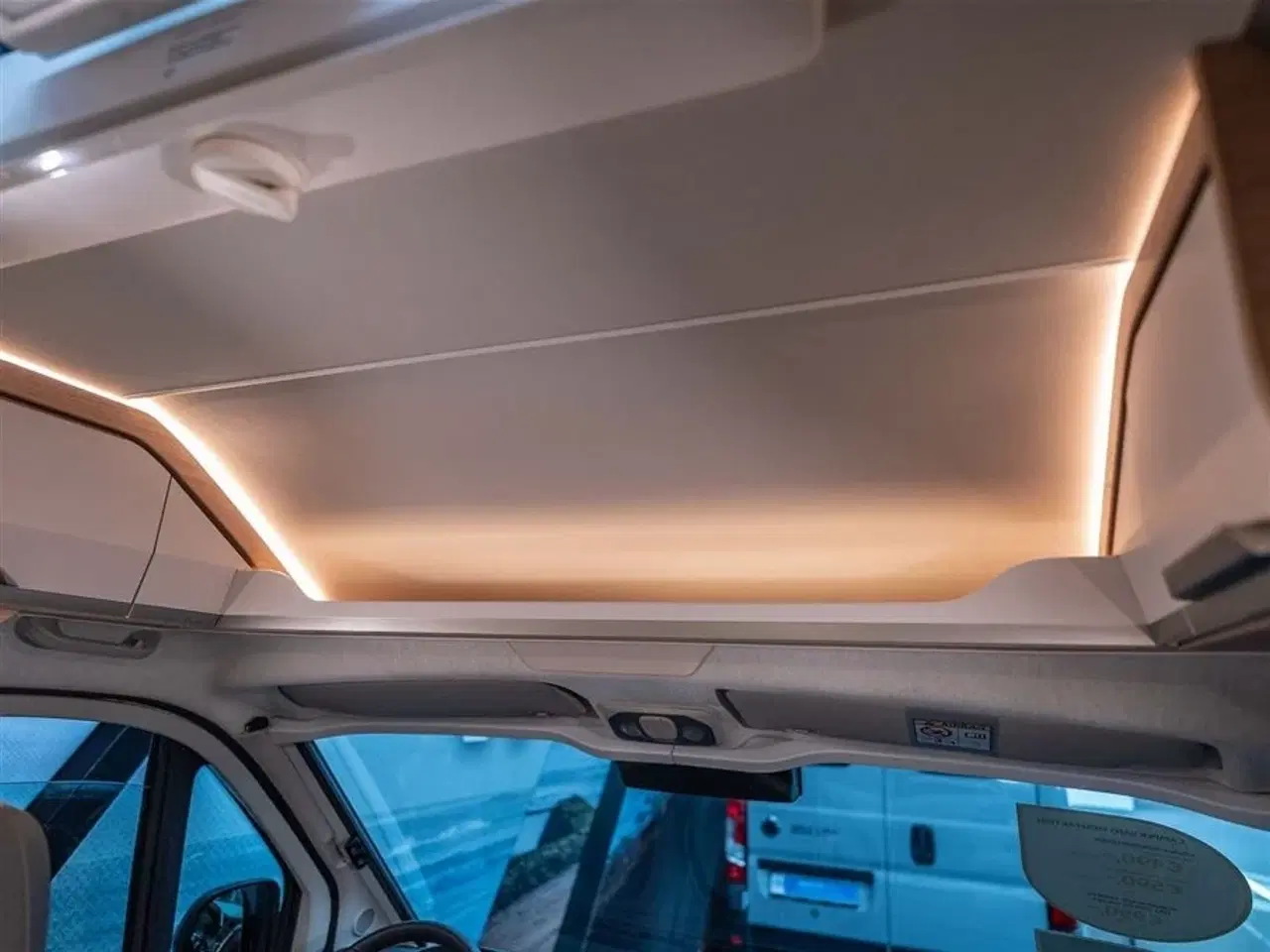 Billede 27 - 2026 - Knaus Boxlife 600 ME Platinum Selection   van under 6 meter med langsgående seng