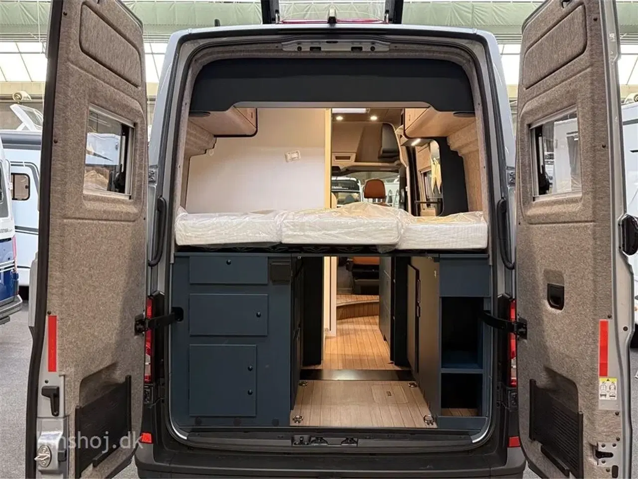 Billede 21 - 2026 - Eriba Car 600 Indium Grey Aut Eriba Car 600 Indium Grey 2026 fra Hinshøj Caravan