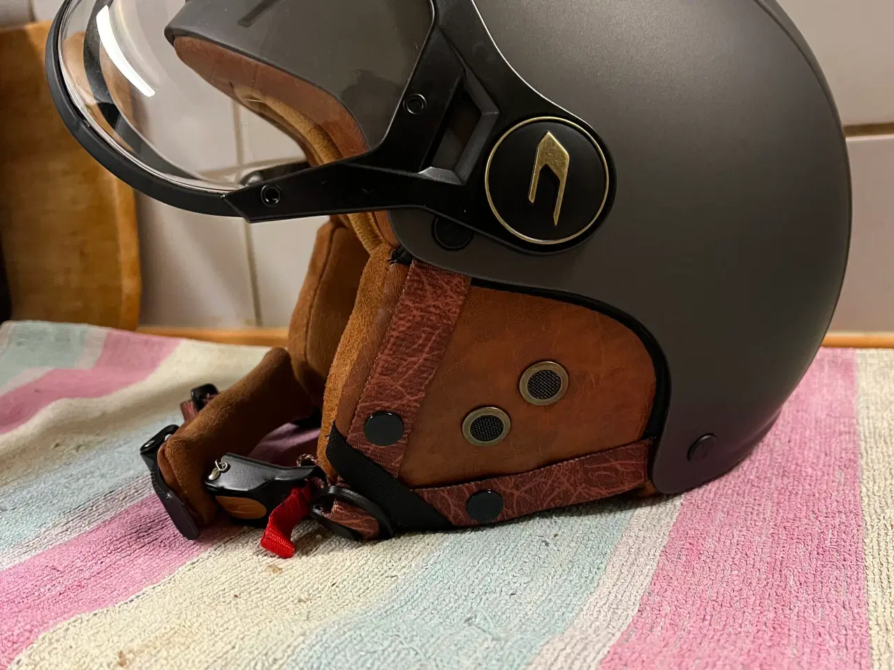 Billede 3 - Hjelm