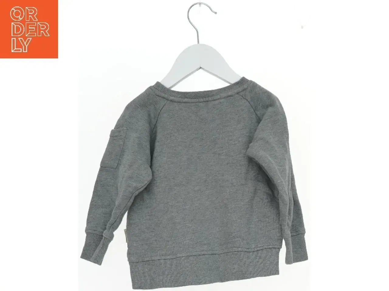 Billede 2 - Grå sweatshirt til børn fra Okker Gokker (str. 92)