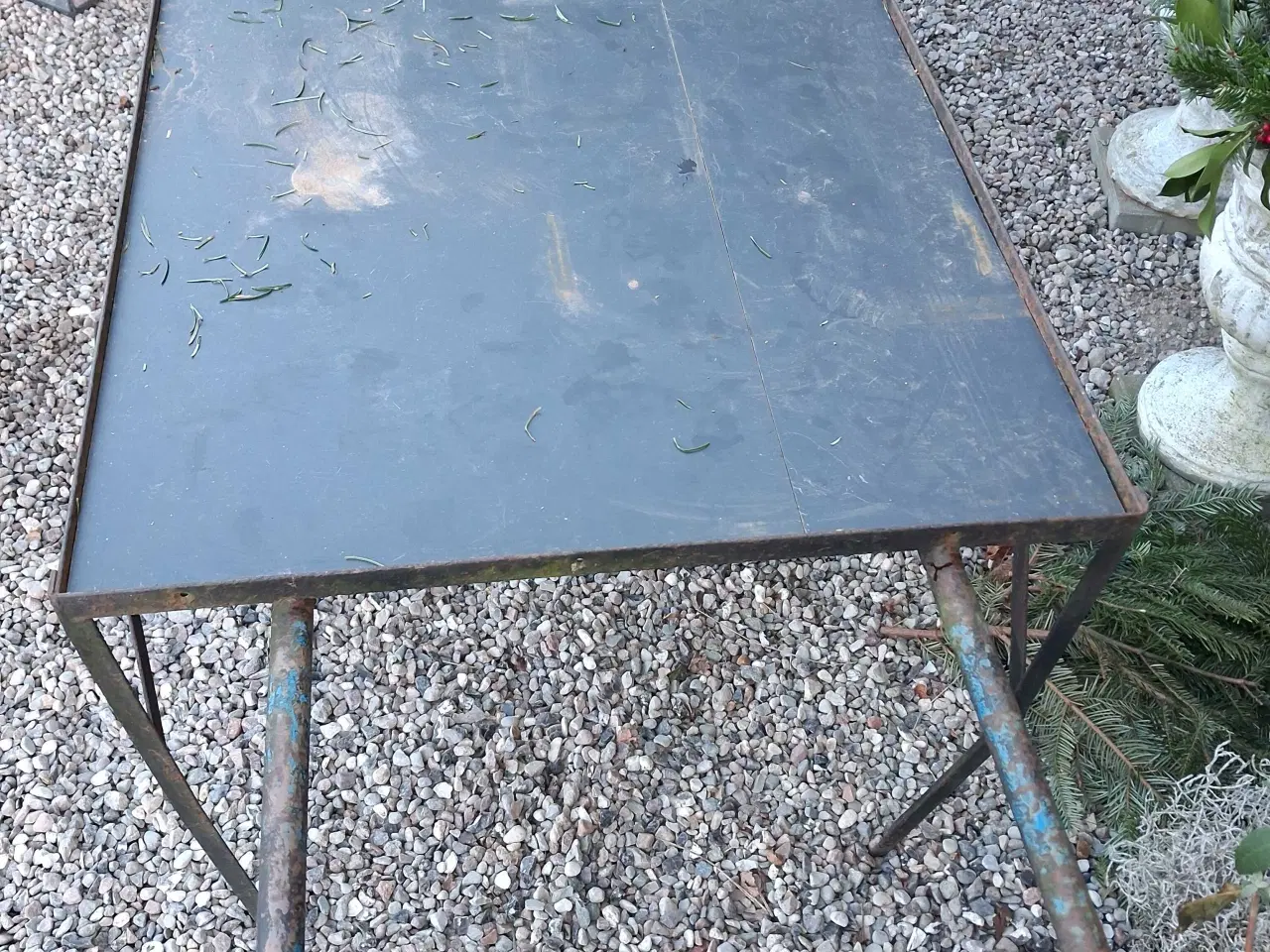 Billede 2 - Gammeldags  plante  vogn bord sælges 