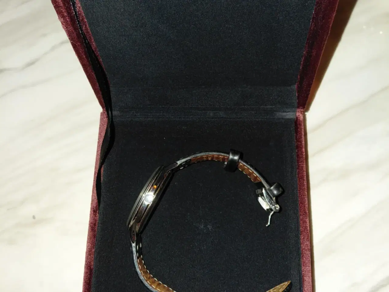 Billede 4 - Flot, klassisk og elegant Festina ur sælges