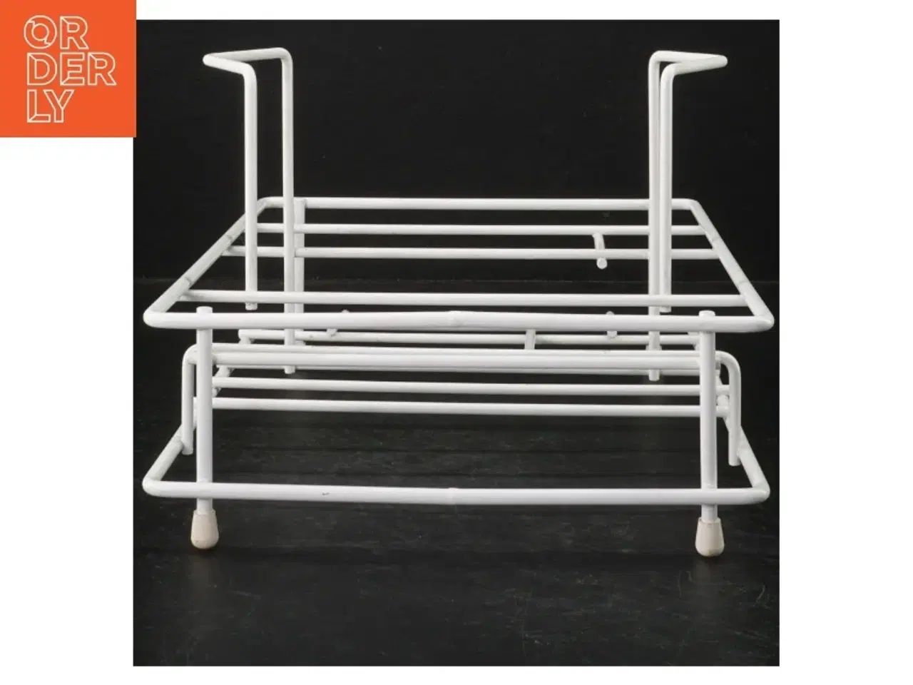 Billede 2 - Hvidt stativ/reol til opbevaring af tallekner/kopper i metal (str. 24 x 24,5 cm. og. 20 x 24,5 cm)