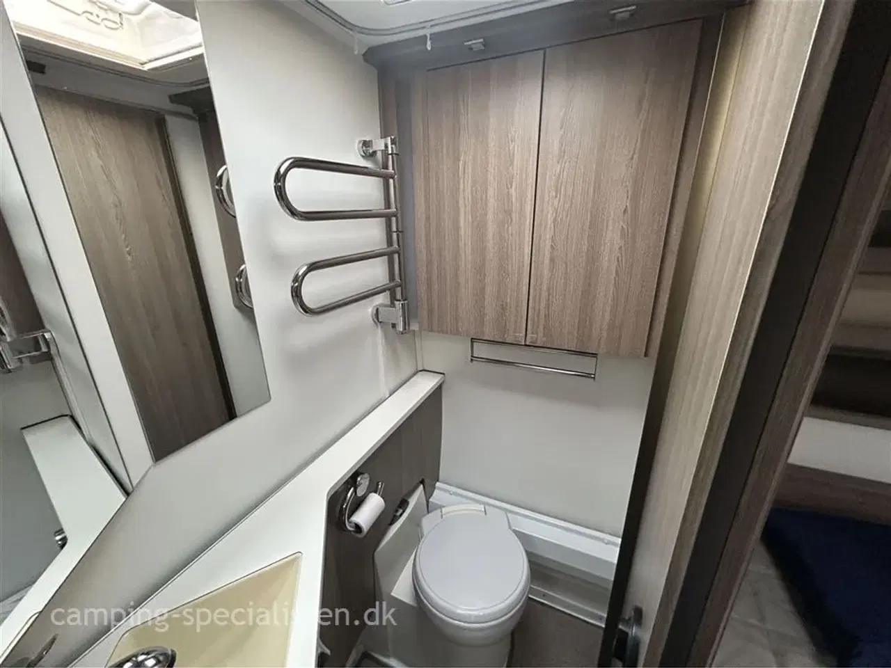 Billede 8 - 2016 - Kabe Imperial 560 XL KS   Kabe Imperial 560 XL /KS model 2016 kan nu ses Hos Camping-Specialisten.dk
