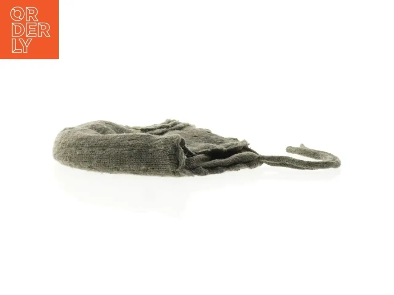 Billede 4 - H&M grå vinterhue med rosedekoration fra H&M (str. 74 til 80)