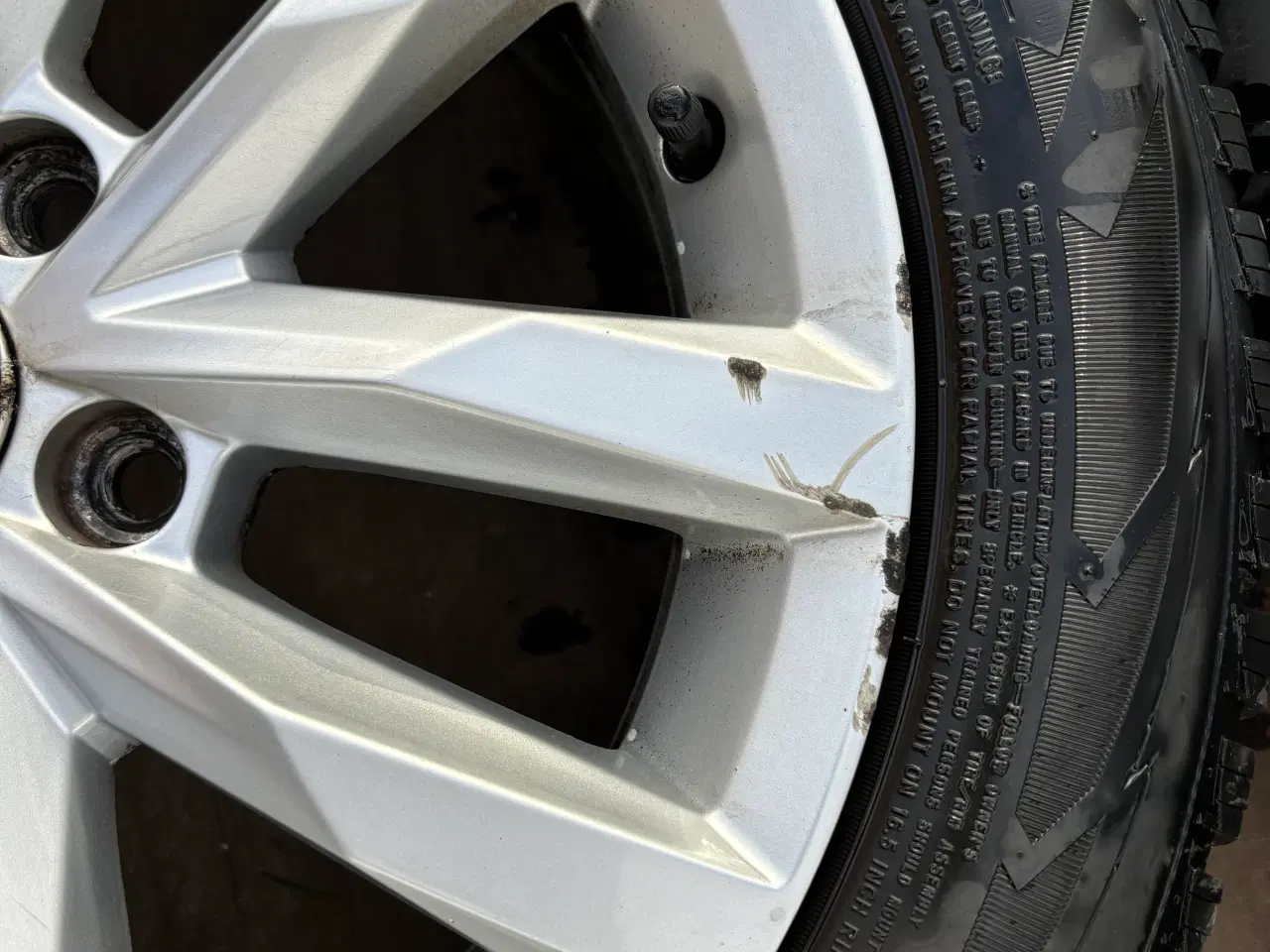 Billede 3 - Originale VW fælge til Passat/Golf med vinterdæk 