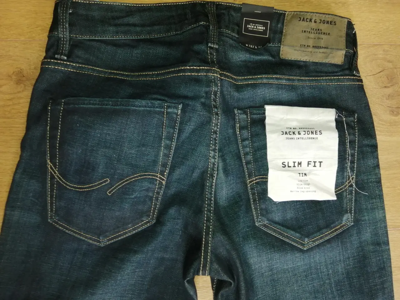 Billede 1 - NYE JACK & JONES, TIM, SLIM FIT, MED STRÆK, W28/32