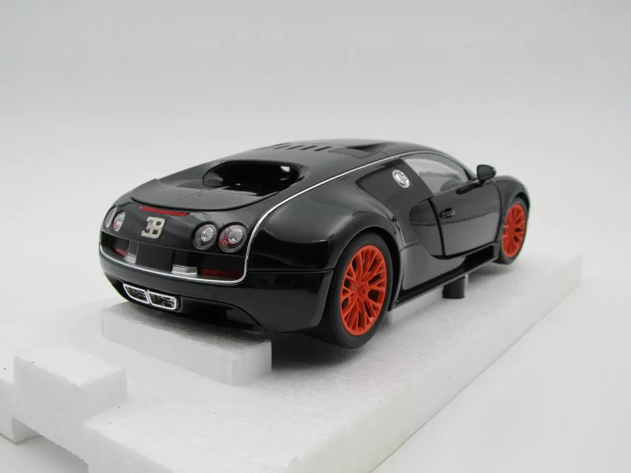 Billede 4 - 2011 Bugatti Veyron Super Sport 1:18 Minichamps