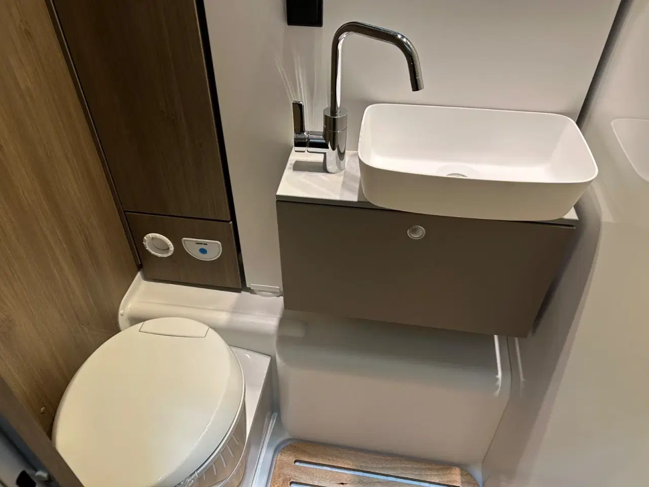 Billede 16 - Carado T328 PRO+ 2,2 JTD 140 aut.