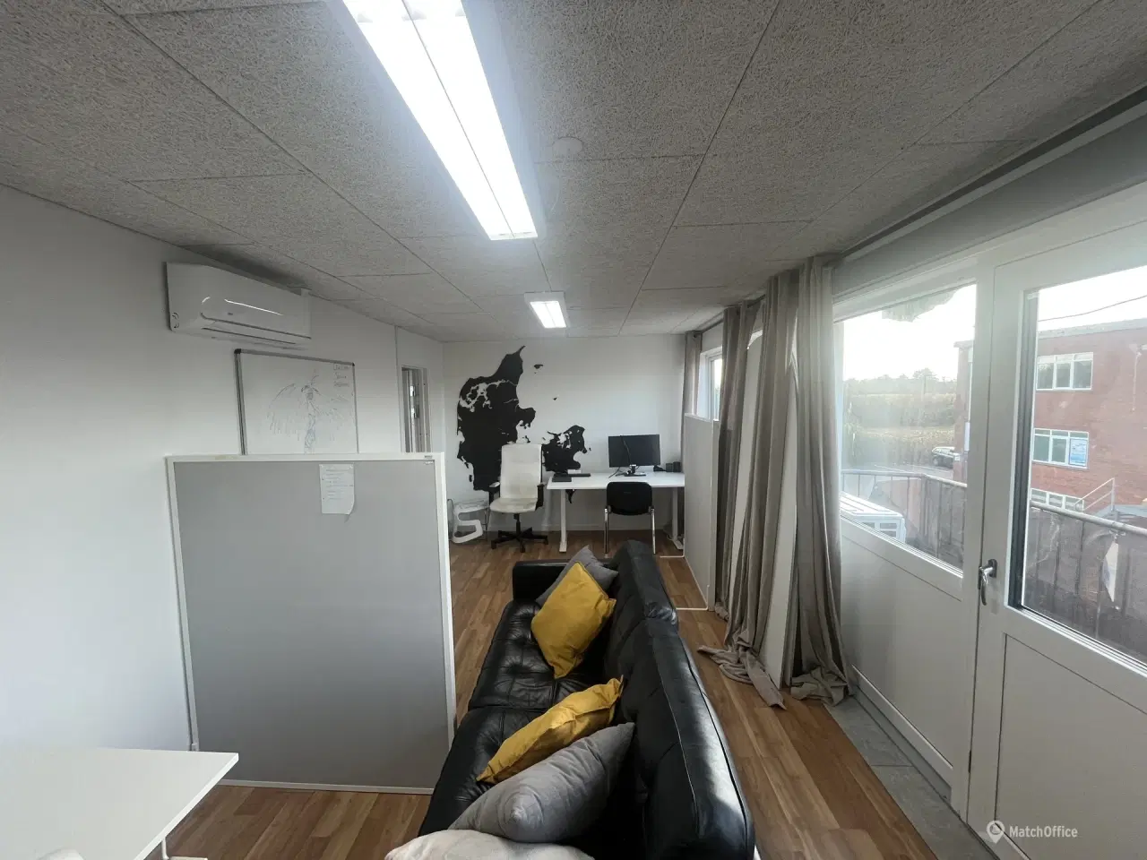 Billede 3 - Flotte kontorlokaler i en stor flerbrugerejendom