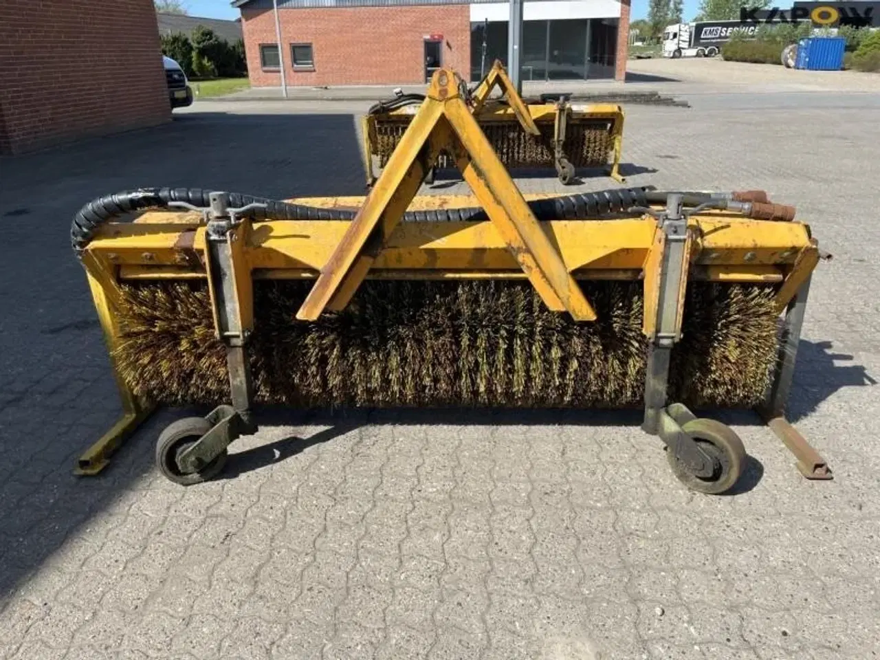 Billede 6 - - - - Fejekost