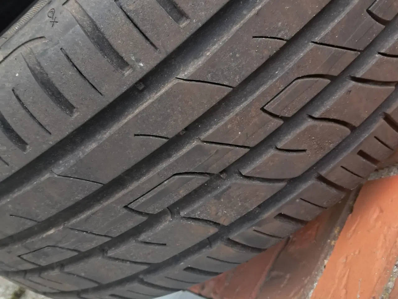 Billede 4 - Sommerdæk uden fælge, 16"