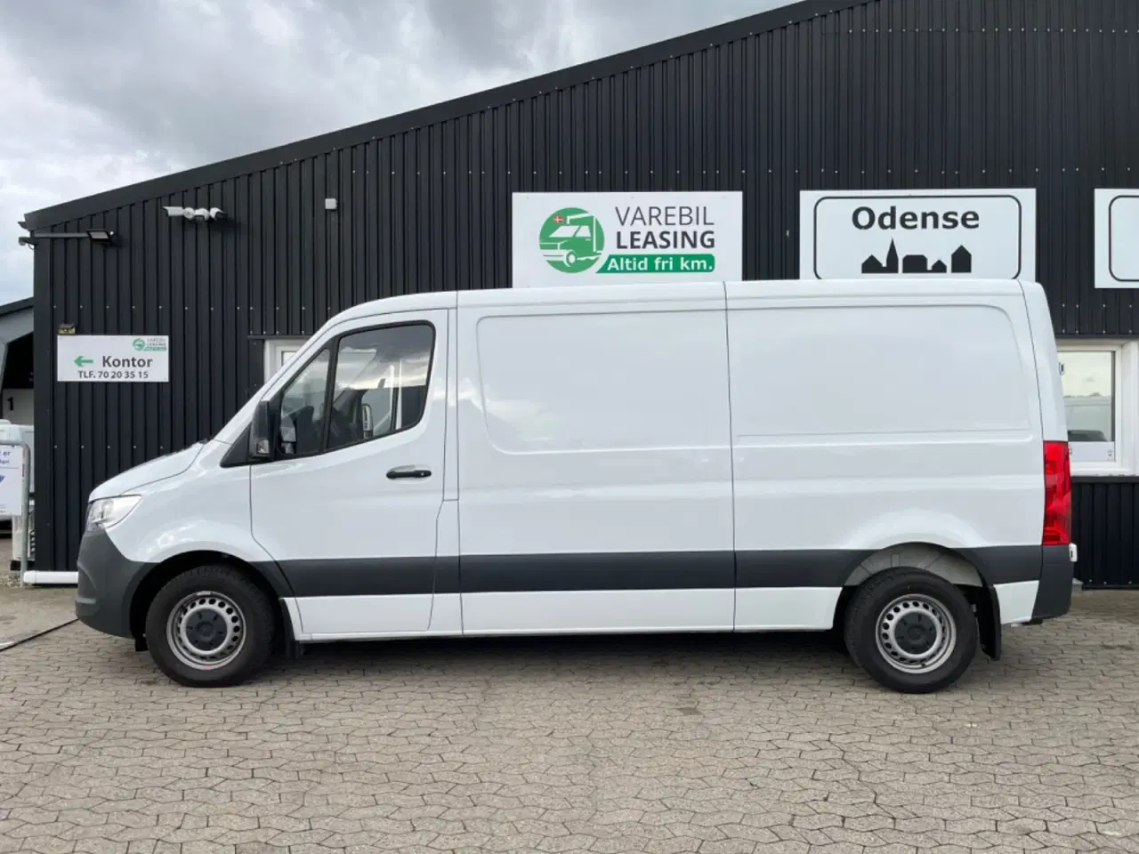 Billede 1 - Mercedes Sprinter 215 2,0 CDi A1 Kassevogn aut. FWD