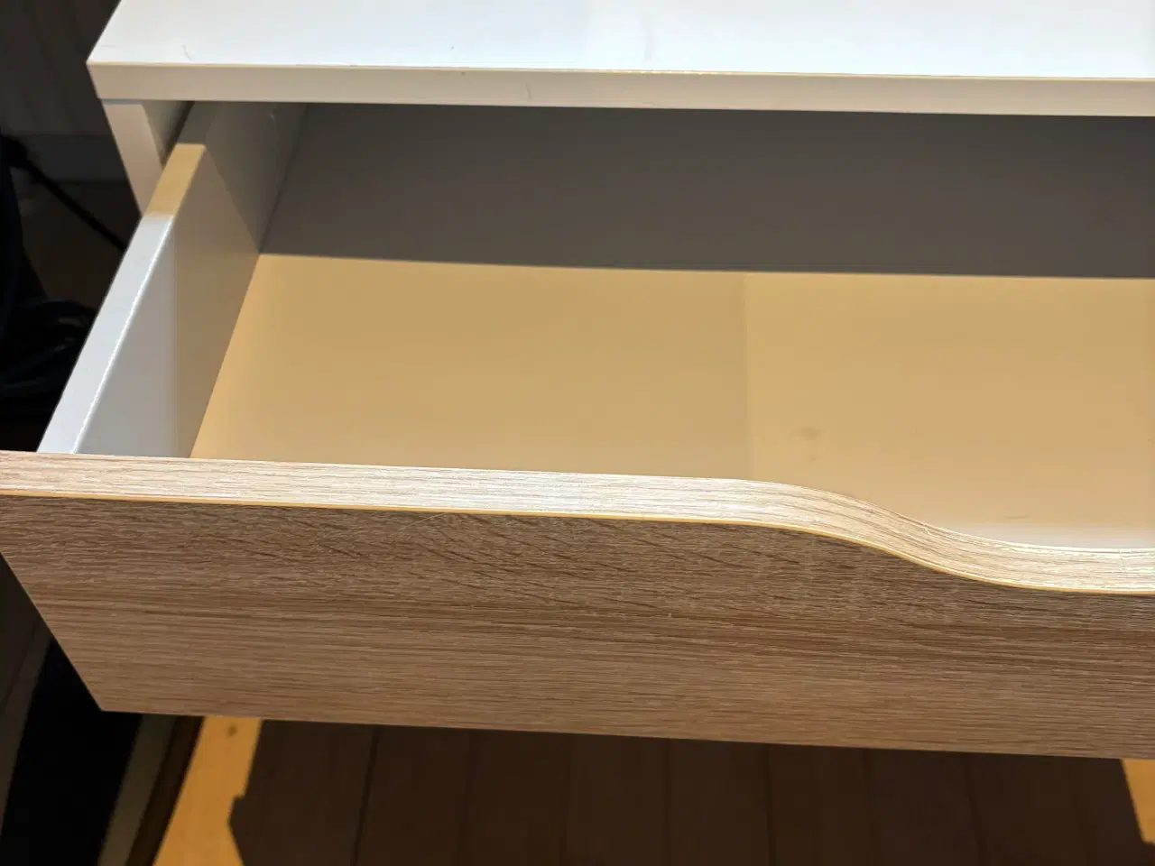 Billede 2 - Delta Sengebord med skuffe i eg