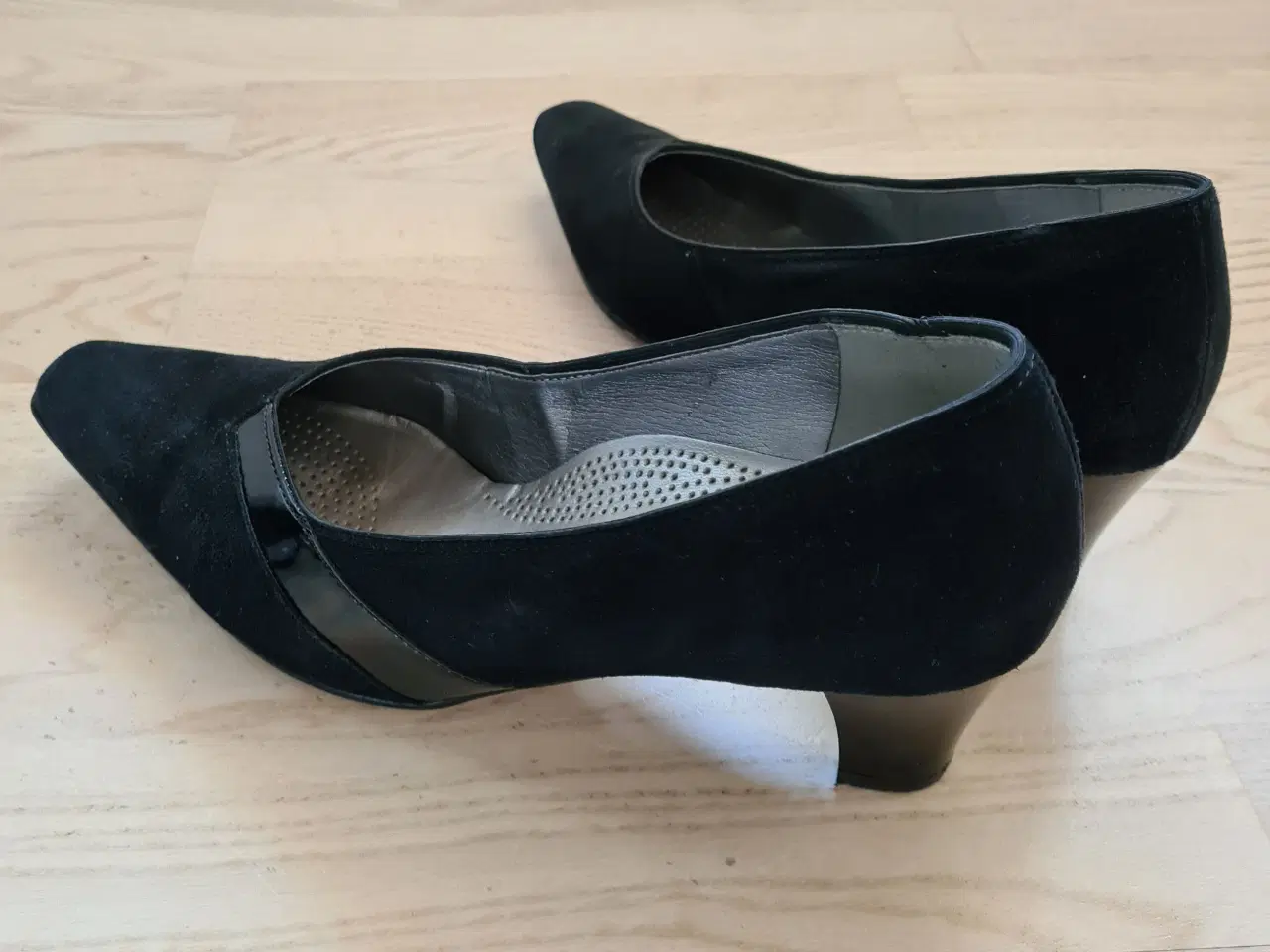 Billede 2 - Pumps str. 40