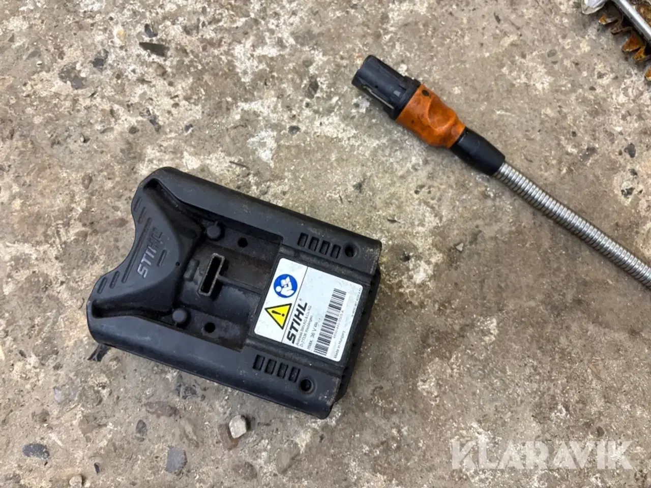 Billede 9 - Hækkeklipper Stihl HSA 130 T med rygbatteri AR 3000