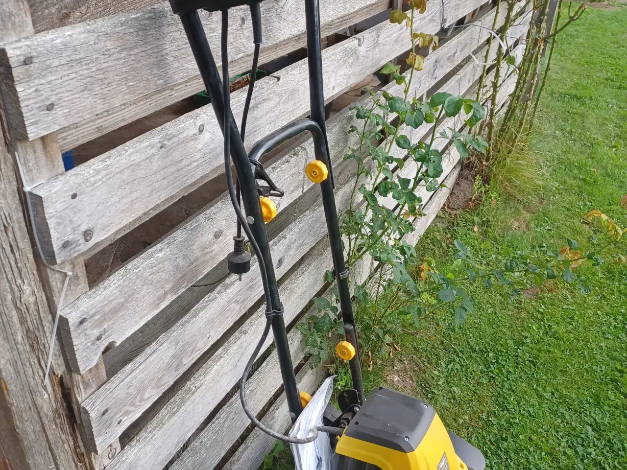 Billede 2 - Elektrisk havefræser 