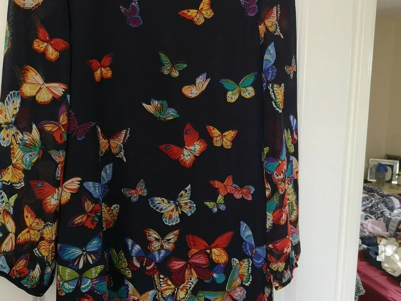 Billede 1 - sommerfugle kjole i str: 36 fra Brandet - YUMI