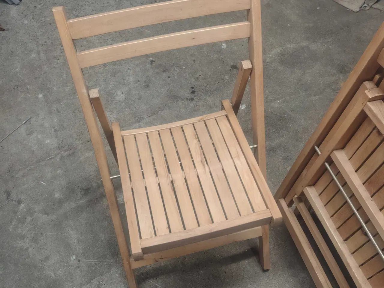 Billede 2 - 4 rigtig fine klapstole