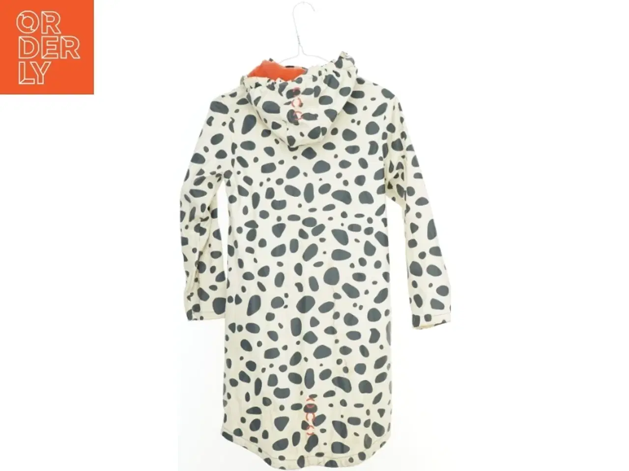 Billede 2 - Lang regnjakke med pletter fra Mikk-line (str. 134)