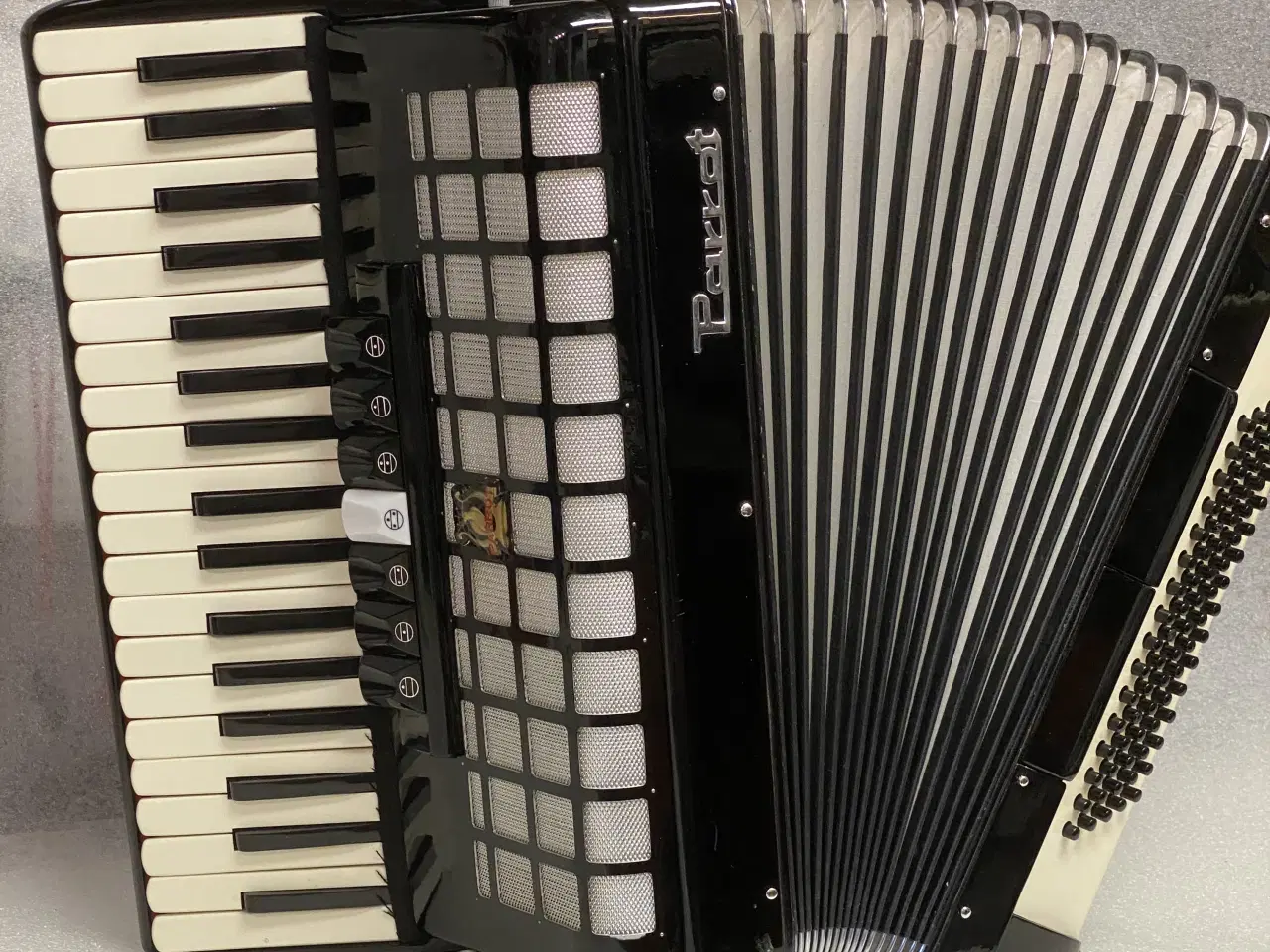 Billede 10 - Perrot tangent-harmonika sælges – u/kuffret