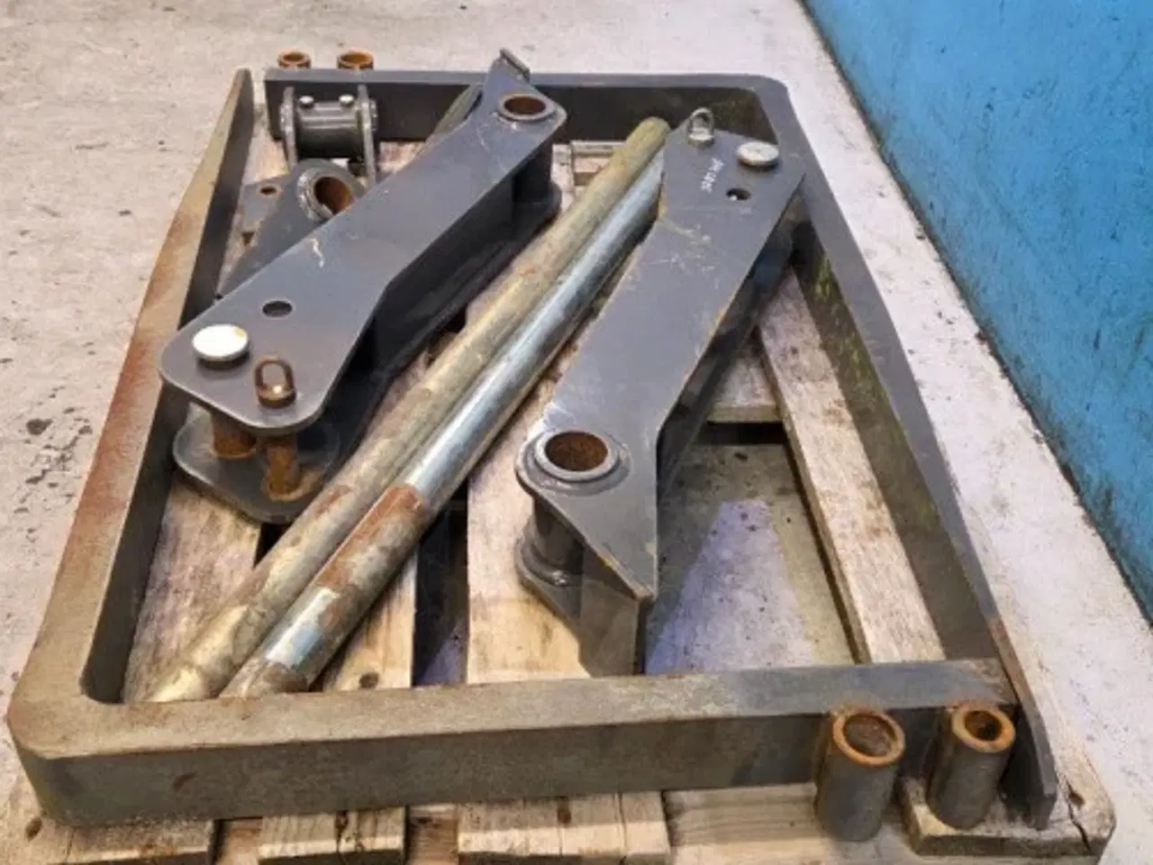 Billede 10 - New Holland B115C Pallegafler Kit 87310367