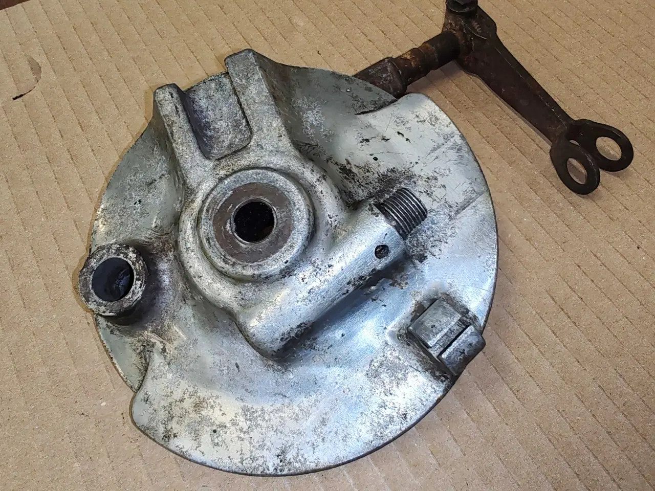 Billede 3 - Honda cd50 bremseplade